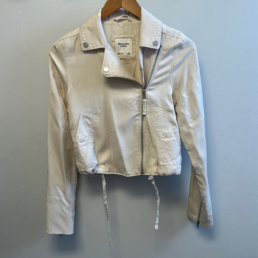 Abercrombie and Fitch Cropped Women’s Jacket